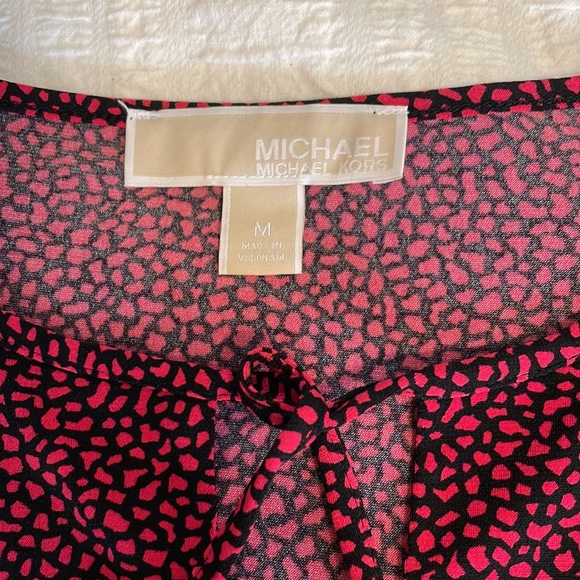 MICHAEL Michael Kors sleeveless ruffle black/red patterned blouse, EUC, sz M - Picture 2 of 6